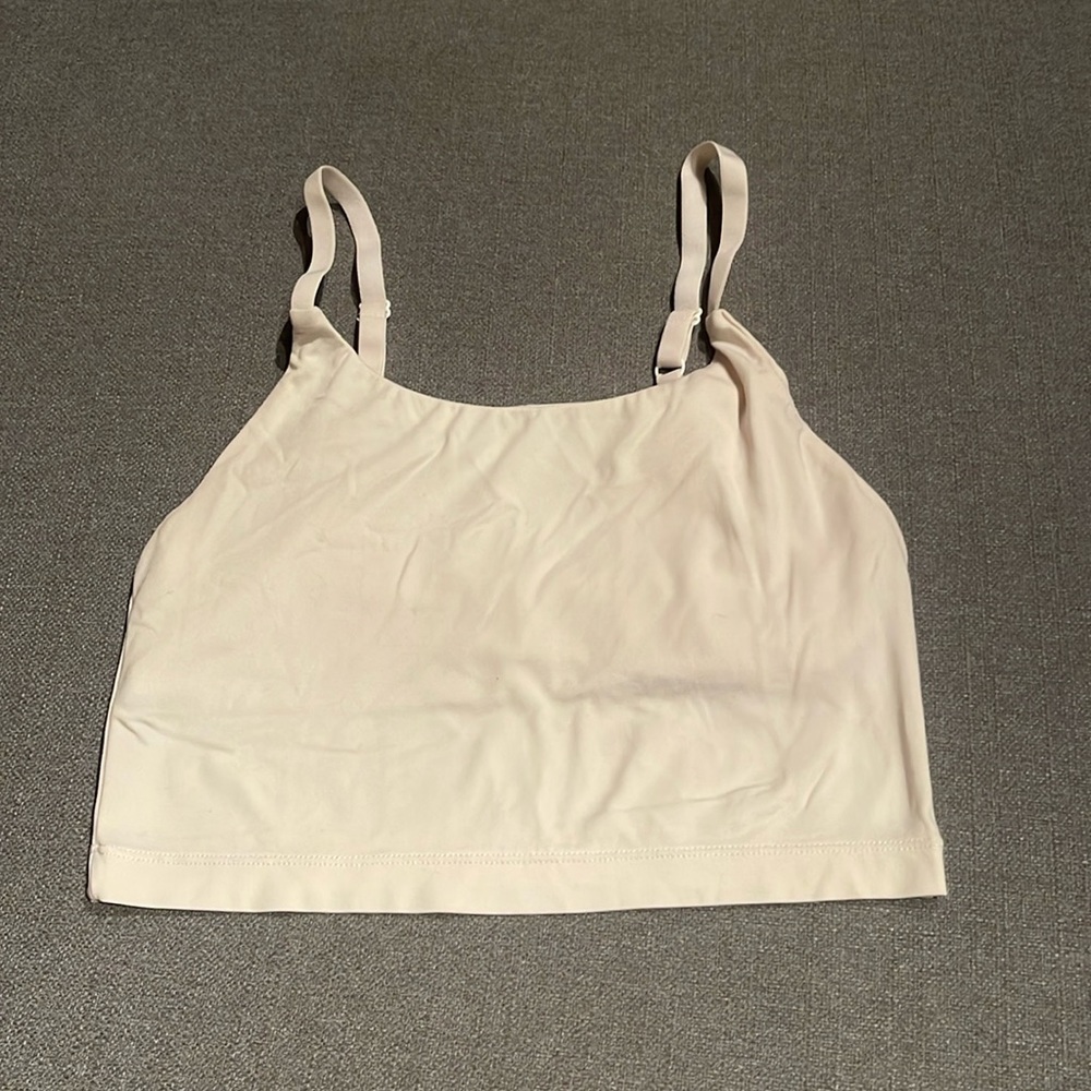 Alphalete ivory sports bra size S